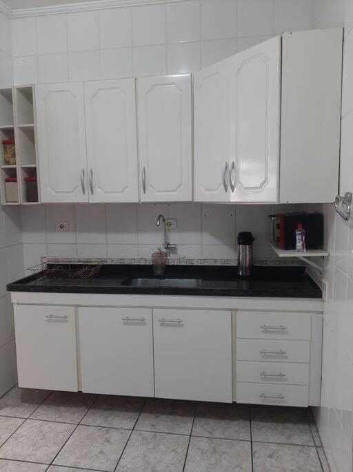Apto Amplo, Confortavel, Bem Localizado, Asturias グァルジャー エクステリア 写真