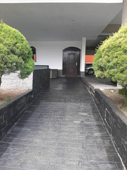Apto Amplo, Confortavel, Bem Localizado, Asturias グァルジャー エクステリア 写真