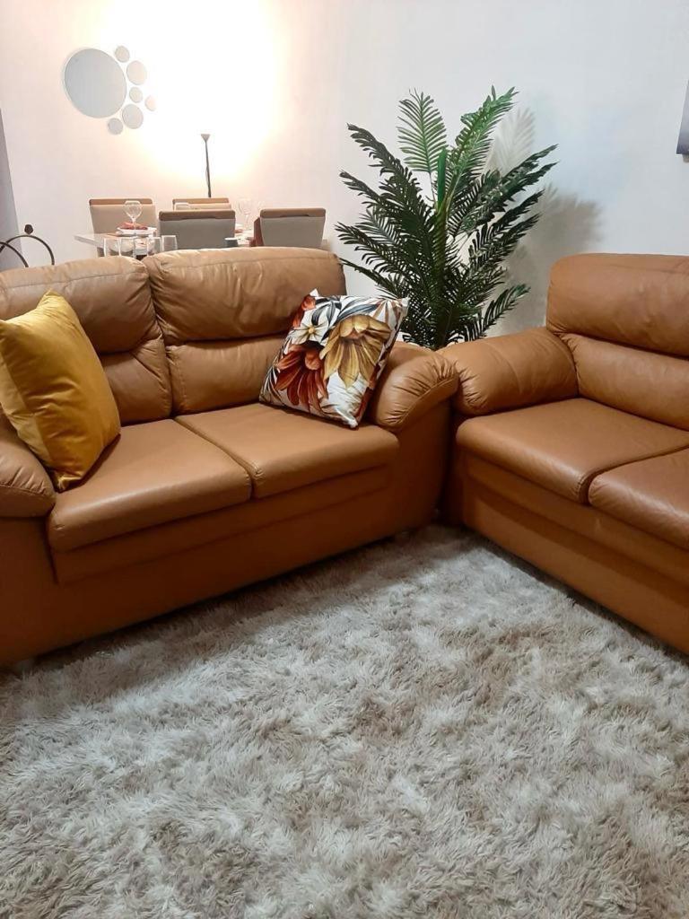 Apto Amplo, Confortavel, Bem Localizado, Asturias グァルジャー エクステリア 写真