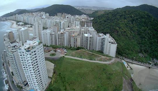 Apto Amplo, Confortavel, Bem Localizado, Asturias グァルジャー エクステリア 写真